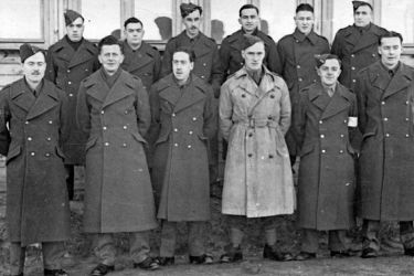 arthur_james_pow_group_800x533